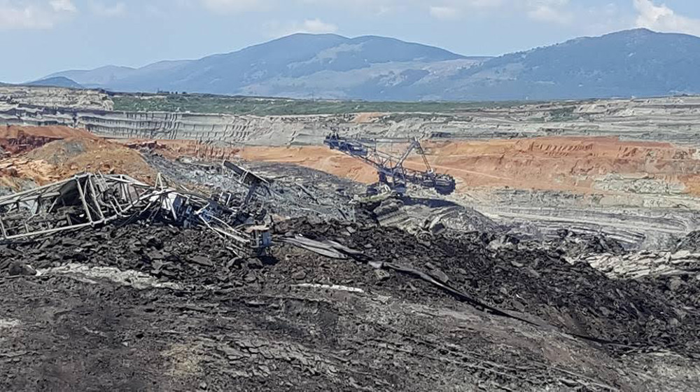 Μεγάλη κατολίσθηση σημειώθηκε στο ορυχείο Αμυνταίου του Λιγνιτικού Κέντρου Δυτικής Μακεδονίας, μετά από αποκόλληση τεράστιων εδαφικών μαζών, Κοζάνη, Σάββατο 10 Ιουνίου 2017. Από την κατολίσθηση καταστράφηκαν τρεις γιγάντιοι εκσκαφείς. ΑΠΕ-ΜΠΕ/ ΑΠΕ-ΜΠΕ/ ΣΑΚΗΣ ΜΑΣΤΟΡΑΣ